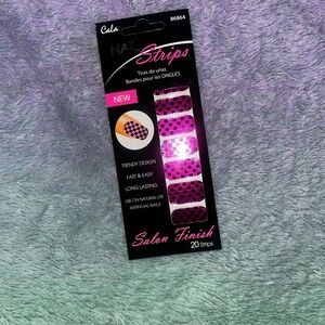 Cala Nail Strips - Trendy Pink and Black Design